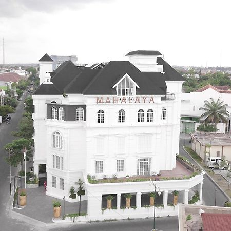 Mahalaya The Legacy Hotel Solo Buitenkant foto