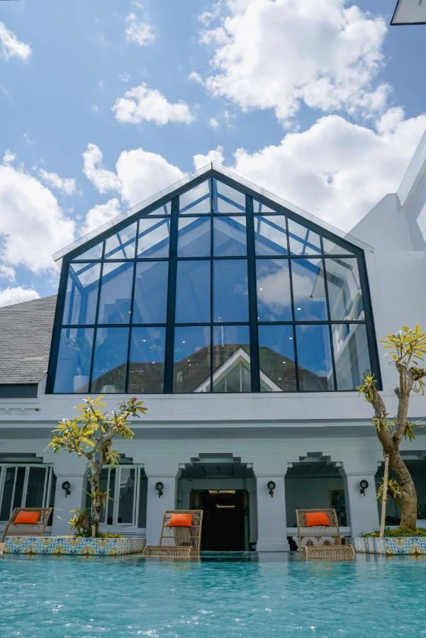 Mahalaya The Legacy Hotel Solo Buitenkant foto