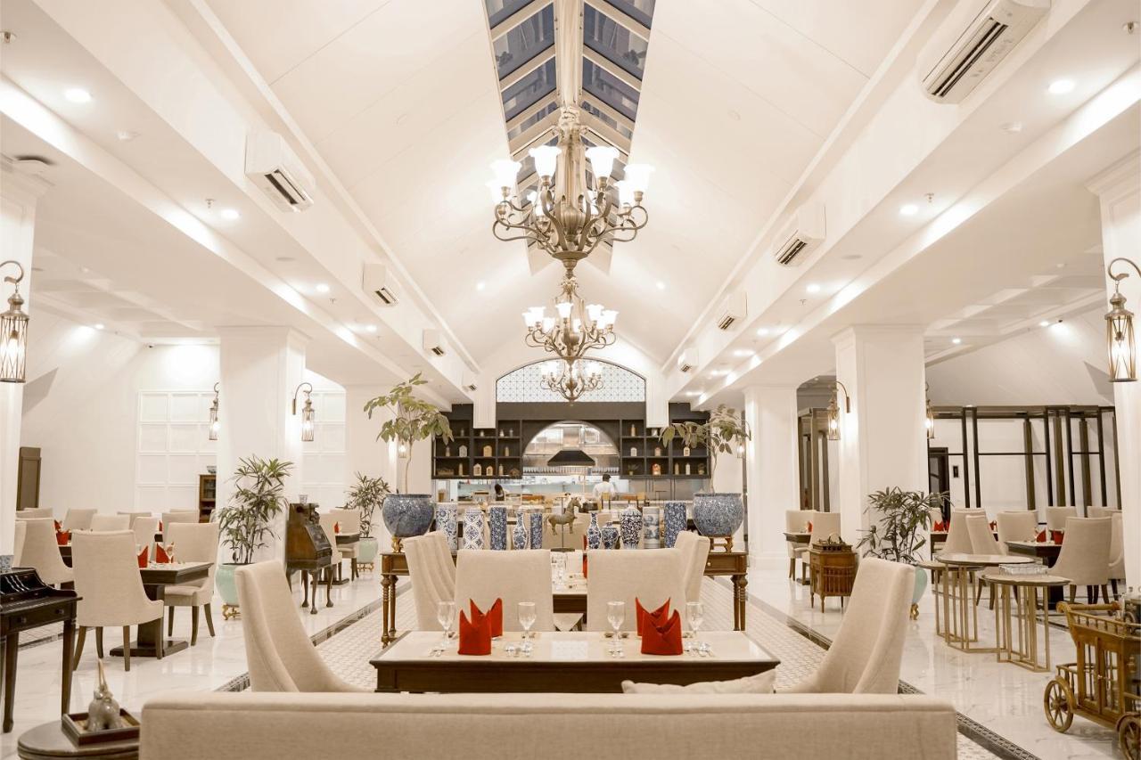 Mahalaya The Legacy Hotel Solo Buitenkant foto